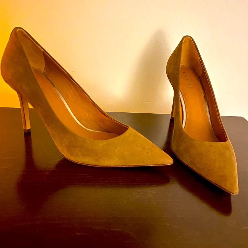 Coach high heel. Size 10. Tan Suede. Never worn.